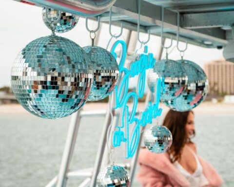 party-boat-rental-themed-options-alana-yacht-rental
