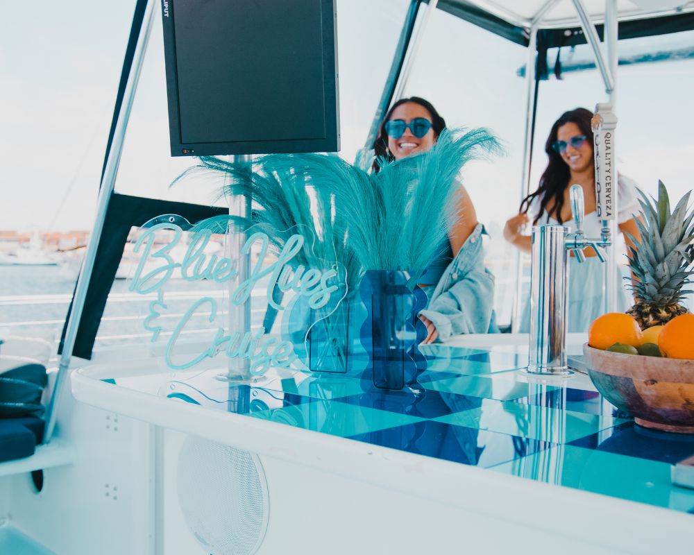 blue party boat 