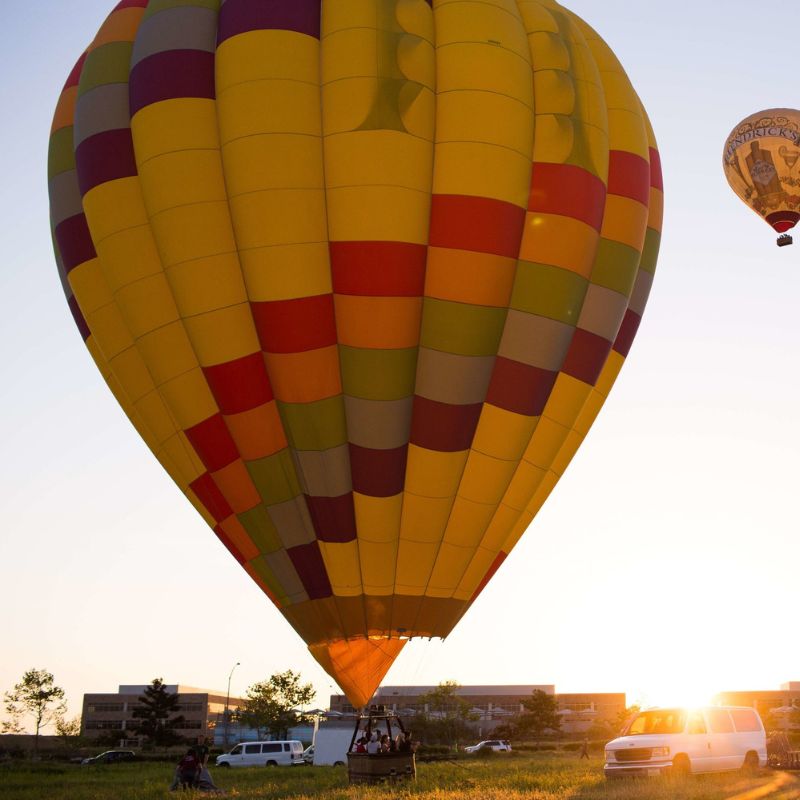 hot air balloon anniversary idea